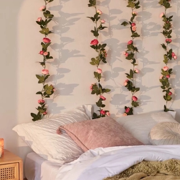 Decorative Rose Vine Garland